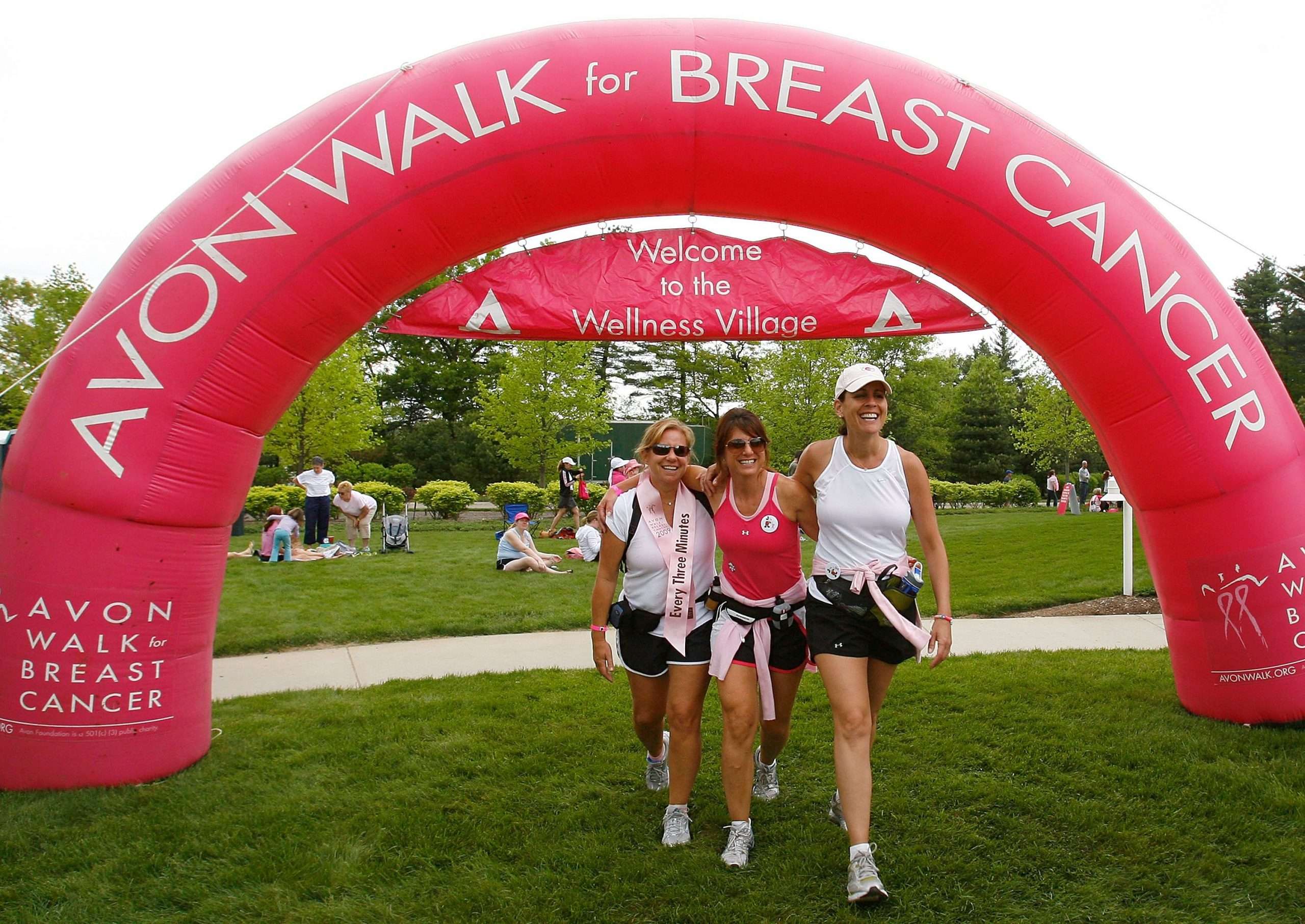 AVON 39 Walk to End Breast Cancer Series Ends