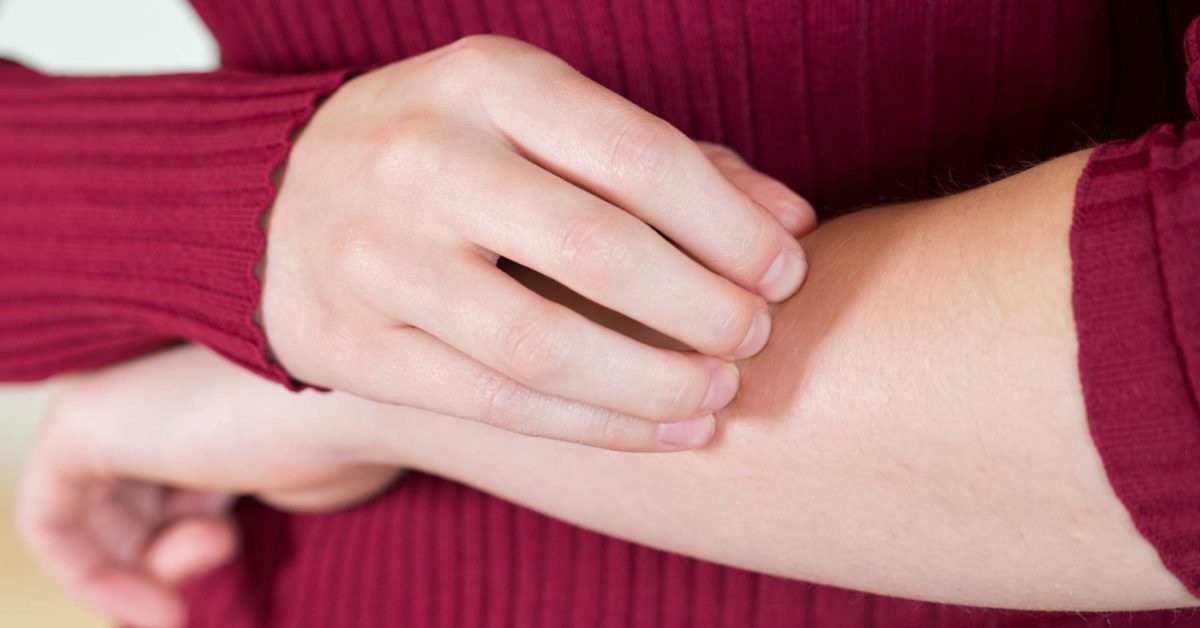 Itching without a rash: 8 possible causes and treatments